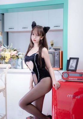 与黑帮老大的女主第一季免费