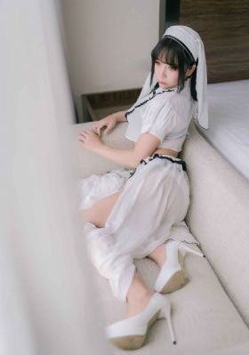 丹特丽安的书架